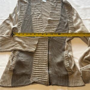 Women’s Venus Sweater Taupe Tan Size Medium
